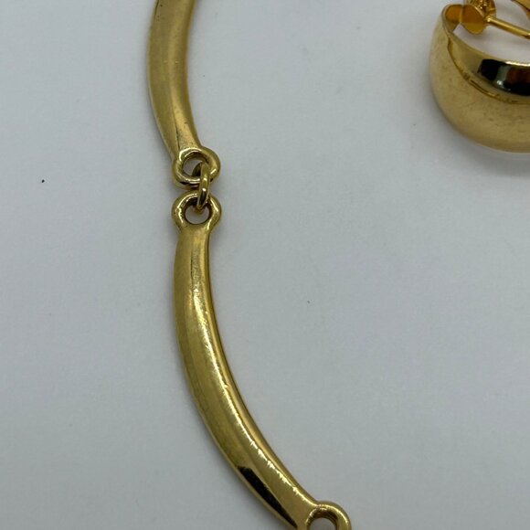 Vintage Goldtone Choker Necklace & Clip-On Hoop Earrings Set - Elegant Design - Picture 9 of 15